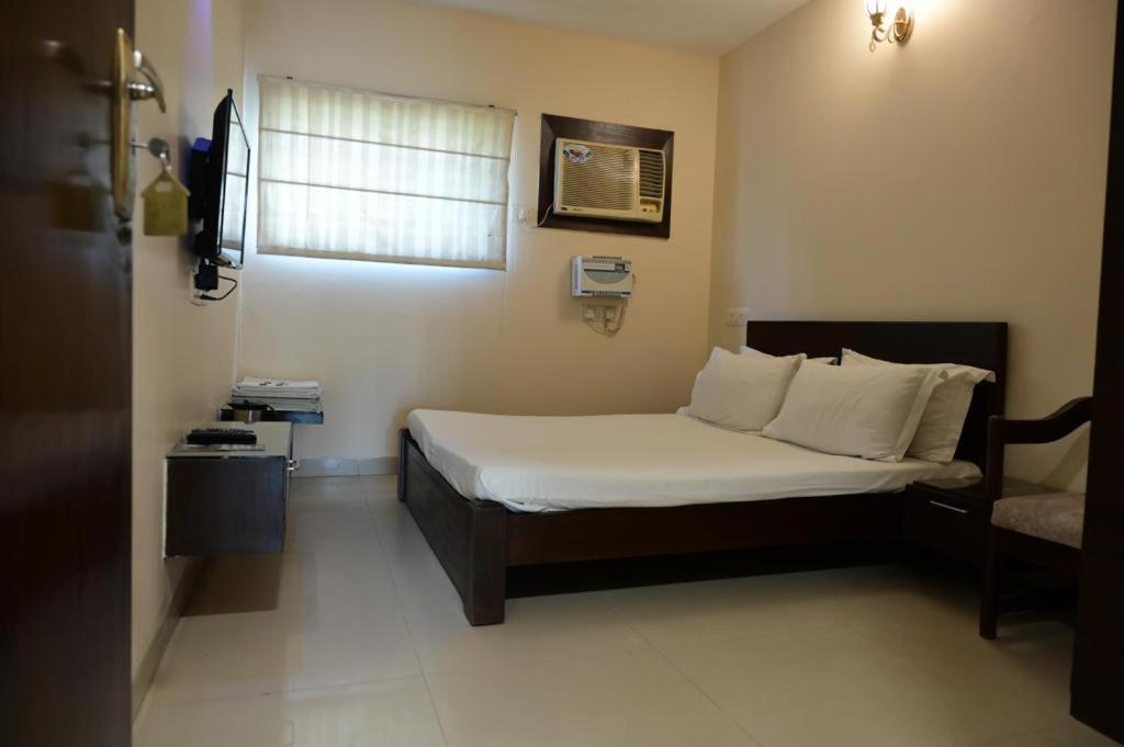 Maharani Regency Hotel Panchkula Ngoại thất bức ảnh